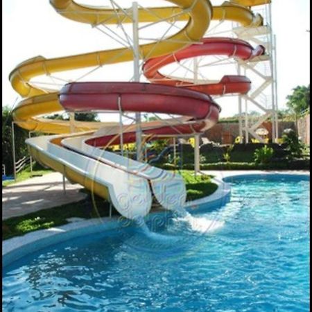 Golden Dolphin Grand Hotel Suite Particular Caldas Novas Bagian luar foto