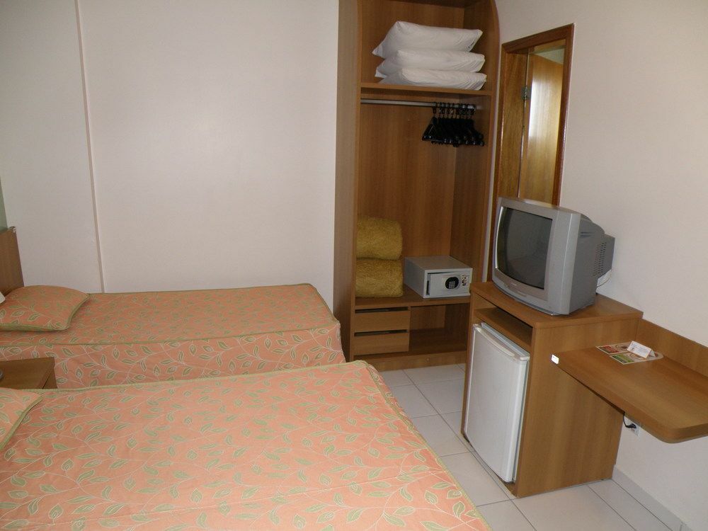 Golden Dolphin Grand Hotel Suite Particular Caldas Novas Bagian luar foto
